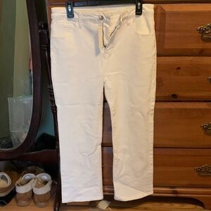 White Straight Leg risen jeans